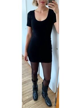 Reformation Black Ribbed Tencel Mini Dress LBD Bodycon Scoop Neck Size M